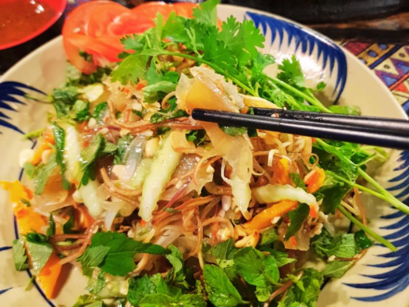 Nộm da trâu đặc sản