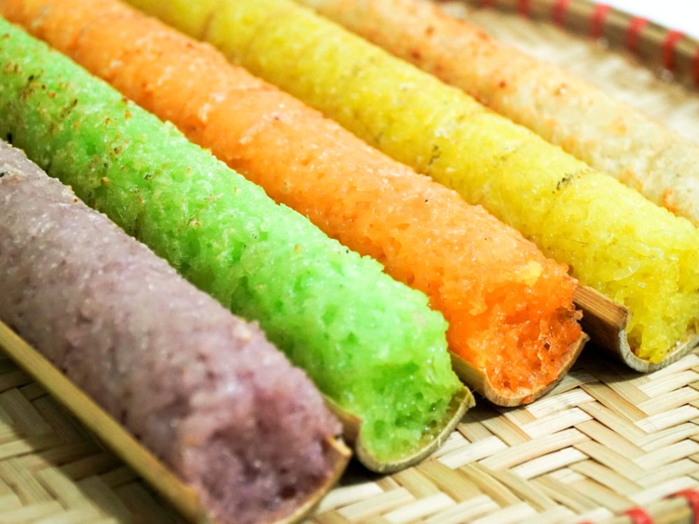 Ống tre non được tuyển chọn kỹ, giữ trọn lớp màng lụa và nước tự nhiên.
