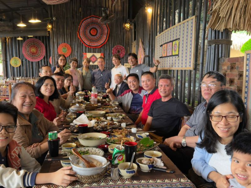 nhà hàng Pù Luông cho đoàn